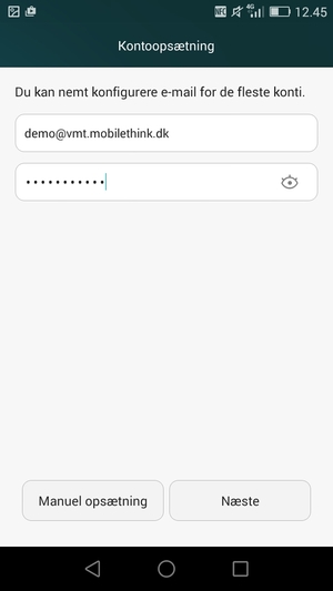 Indtast din e-mailadresse og adgangskode. Vælg Næste