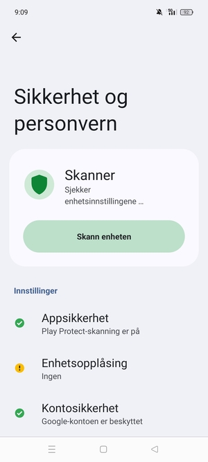 For å aktivere skjermlåsen, gå til Sikkerhet og personvern-menyen og velg Enhetsopplåsing
