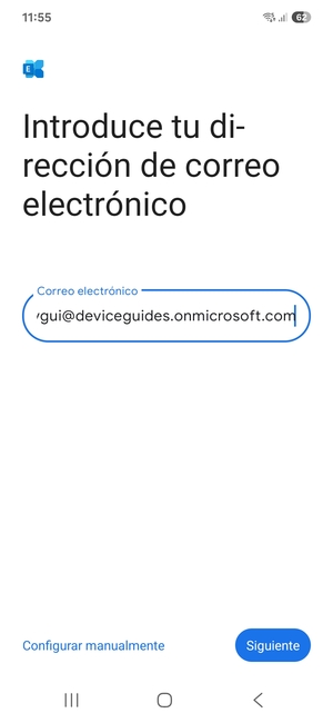 Introduzca su Dirección de correo electrónico y seleccione Configurar manualmente