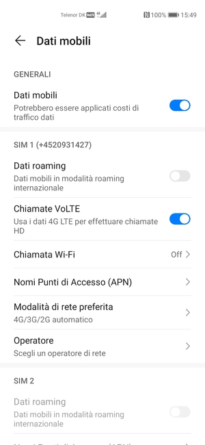 Scorri fino a SIM 1 o SIM 2 e seleziona Nomi Punti di Accesso (APN)