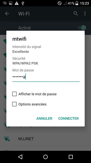 Saisissez le mot de passe du Wi-Fi et sélectionnez CONNECTER