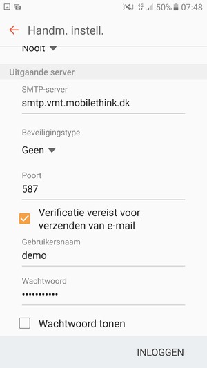 Scroll naar beneden en voer Uitgaand serveradres in