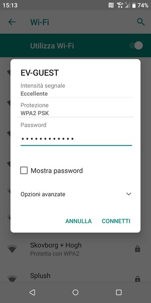 Inserisci la password del Wi-Fi e seleziona CONNETTI