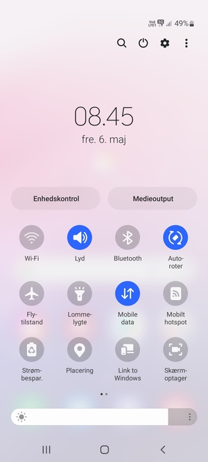 Vælg Menu knappen