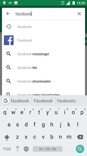 Voer de app-naam in en selecteer Zoek