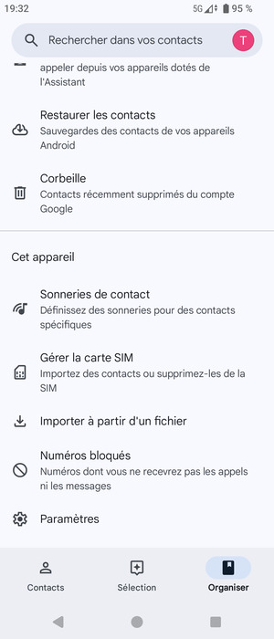 Faites défiler et sélectionnez Gérer la carte SIM