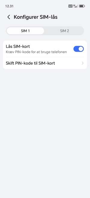 Vælg SIM 1 eller SIM 2 og vælg Skift PIN-kode til SIM-kort