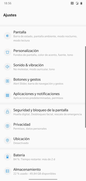 Desplácese y seleccione Seguridad y bloqueo de la pantalla