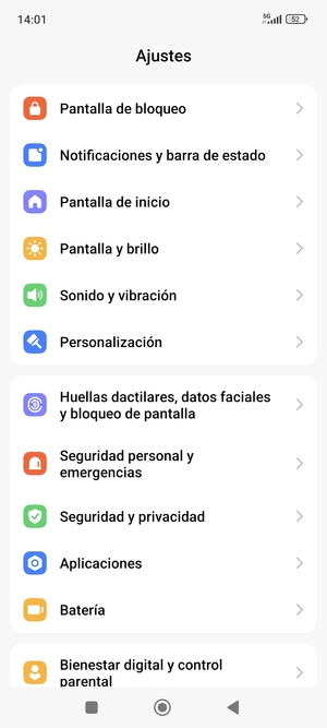 Desplácese y seleccione Seguridad y privacidad