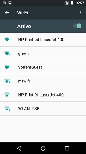 Seleziona la rete wireless a cui desideri connetterti