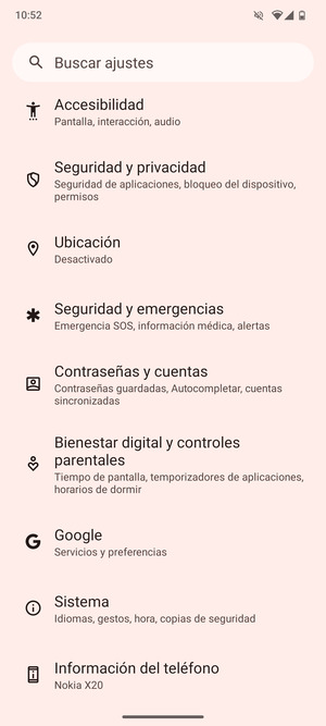 Desplácese y seleccione Contraseñas y cuentas