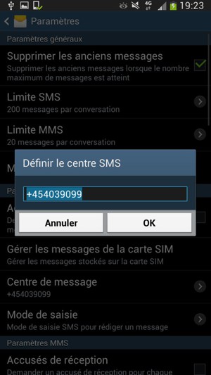 Saisissez le numéro du centre SMS et sélectionnez OK