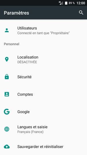 Faites défiler et sélectionnez Comptes