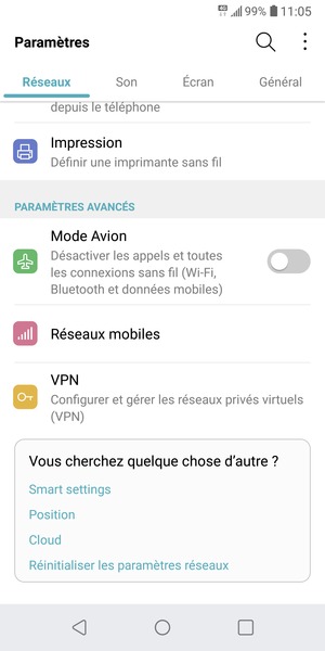 Faites défiler et sélectionnez Réseaux mobiles
