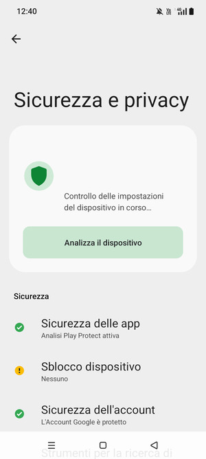 Per attivare il blocco dello schermo, vai al menu Sicurezza e privacy e seleziona Sblocco dispositivo