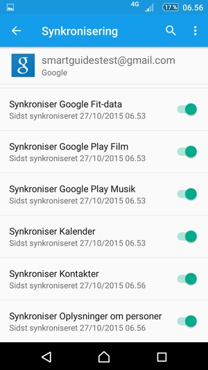 Kontroller at Synkroniser Kontakter er valgt
