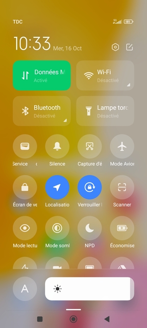 Sélectionnez Luminosité auto
