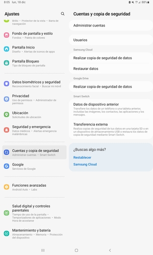 Desplácese y seleccione Cuentas y copia de seguridad