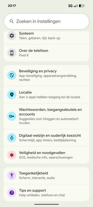 Scroll naar en selecteer Wachtwoorden, toegangssleutels, accounts
