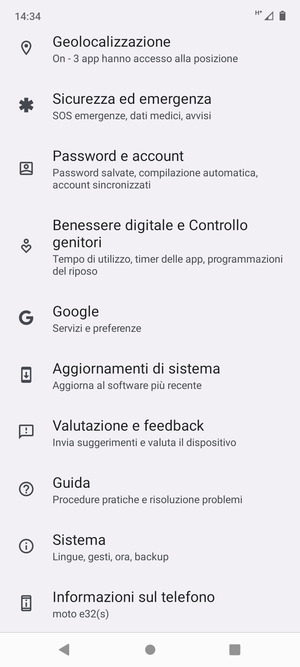 Scorri e seleziona Aggiornamenti di sistema