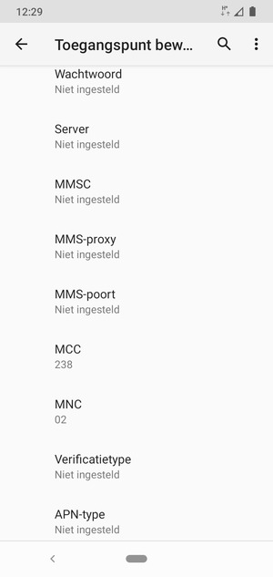 Scroll naar beneden en voer mms-gegevens in