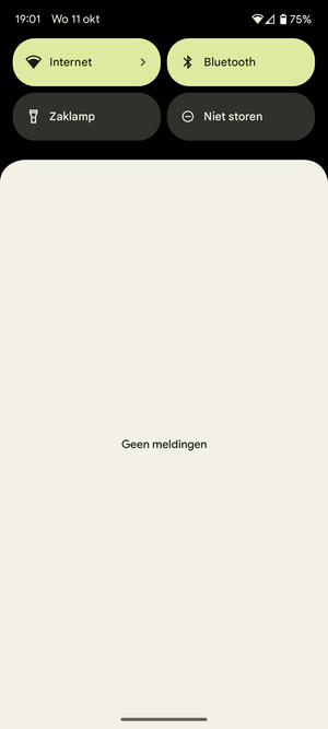 Schuif naar beneden in het bovenste menu opnieuw