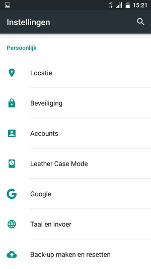 Scroll naar en selecteer Accounts