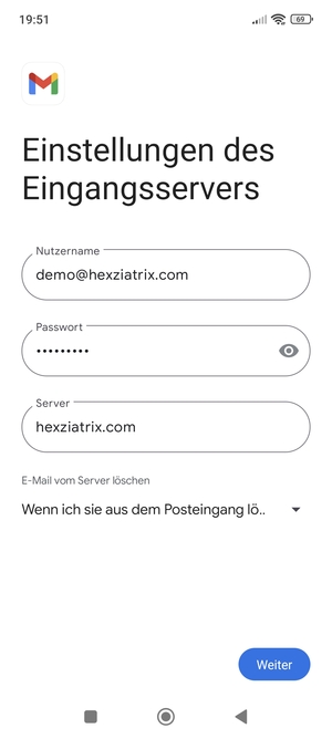 Geben Sie Benztzername und die Server-Adresse für eingehende Post ein. Wählen Sie Weiter