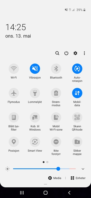 Velg Vibrasjon for å bytte til lydløs