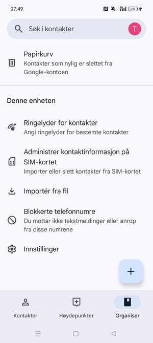 Bla til og velg Administrer kontaktinformasjon på SIM-kortet