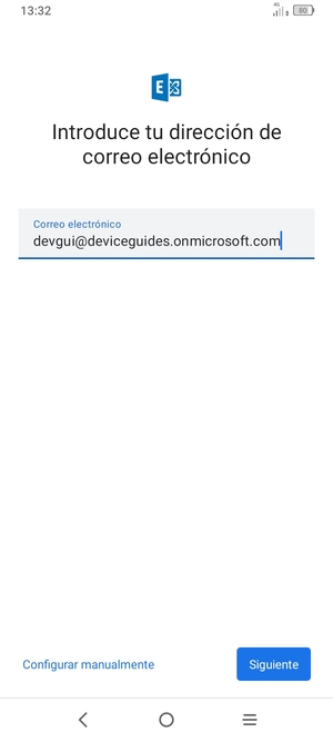Introduzca su Dirección de correo electrónico y seleccione Configurar manualmente