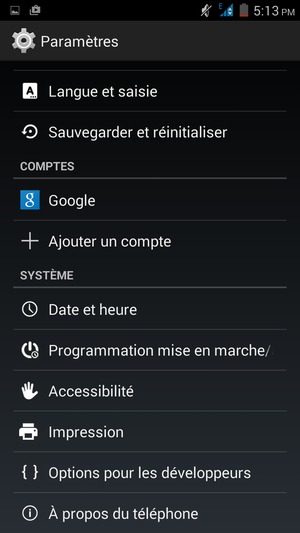 Faites défiler et sélectionnez À propos
du téléphone