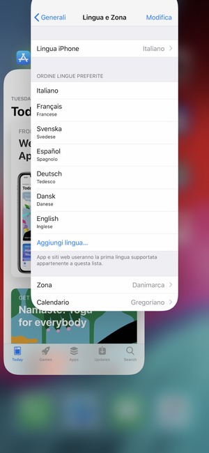 Scorri verso l'alto le app per chiuderle. Ciò ti farà risparmiare batteria.