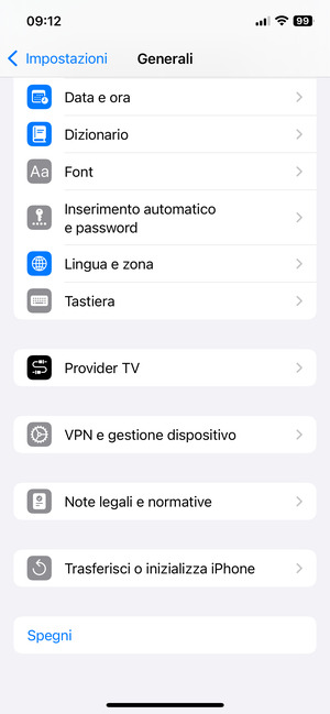 Scorri e seleziona Trasferisci o inizializza iPhone