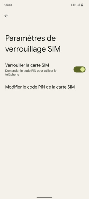 Sélectionnez Modifier le code PIN de la carte SIM