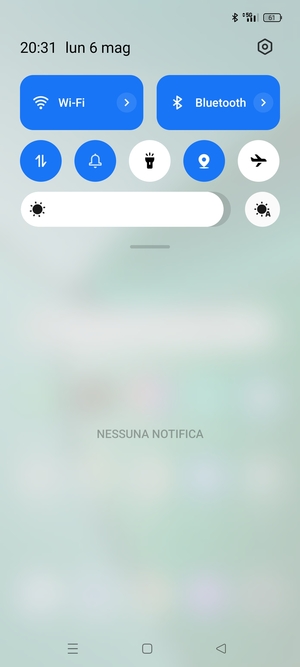 Scorri nuovamente verso il basso il menu in alto