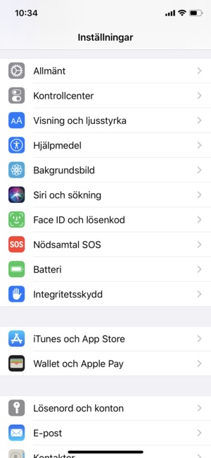 Scrolla ner och välj Face ID och lösenkod