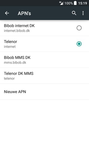 Als uw scherm er zo uitziet, selecteert u Nieuwe APN