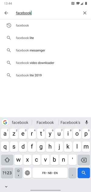 Saisissez le nom de l'appli et sélectionnez Rechercher