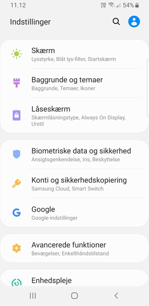 Scroll til og vælg Konti og sikkerhedskopiering