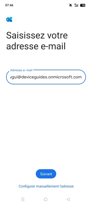 Saisissez votre Adresse e-mail et sélectionnez Configurer manuellement l'adresse