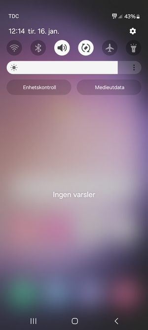 Dra ned toppmenyen igjen