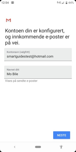 Gi kontoen din et navn, og skriv inn navnet ditt. Velg NESTE