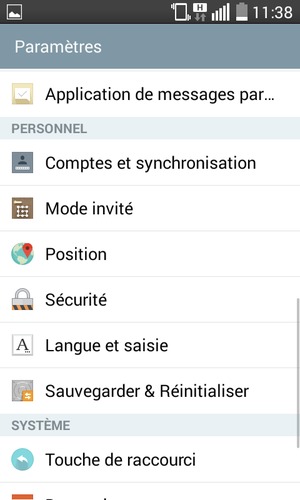Faites défiler et sélectionnez Comptes et synchronisation