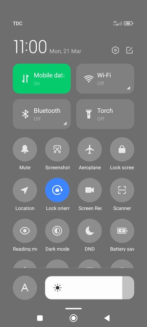 Select Auto brightness