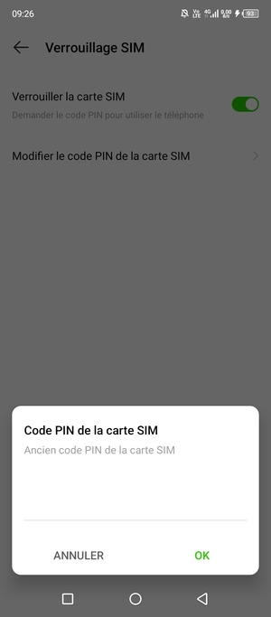 Saisissez votre Ancien code PIN de la carte SIM et sélectionnez OK