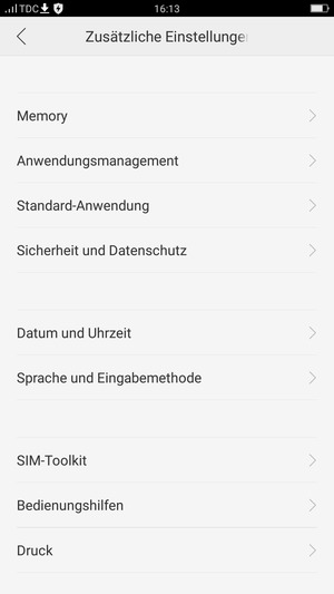 Scrollen Sie und wählen Sie Sicherheit und Datenschutz