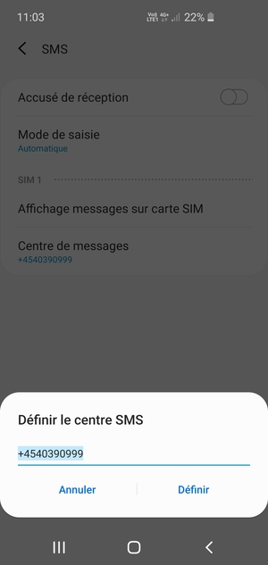 Saisissez le numéro du Centre SMS et sélectionnez Définir