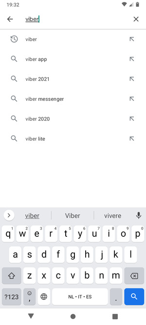 Voer de app-naam in en selecteer Zoeken