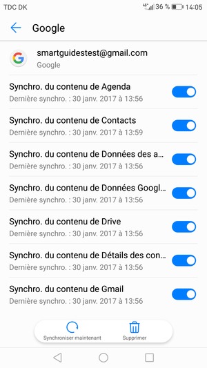 Assurez-vous que Synchro. du contenu de Contacts est sélectionné
